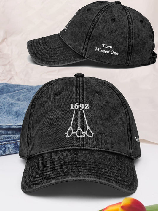 Unisex Halloween 1692 They Missed One Printed Hat