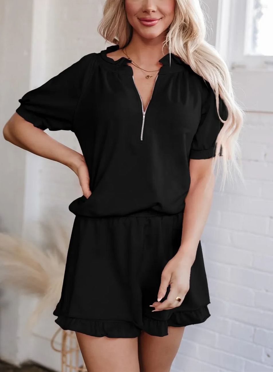 🔥Women's Casual Puff Sleeve Top and Ruffle Shorts Set（Buy 2 Free Shipping）
